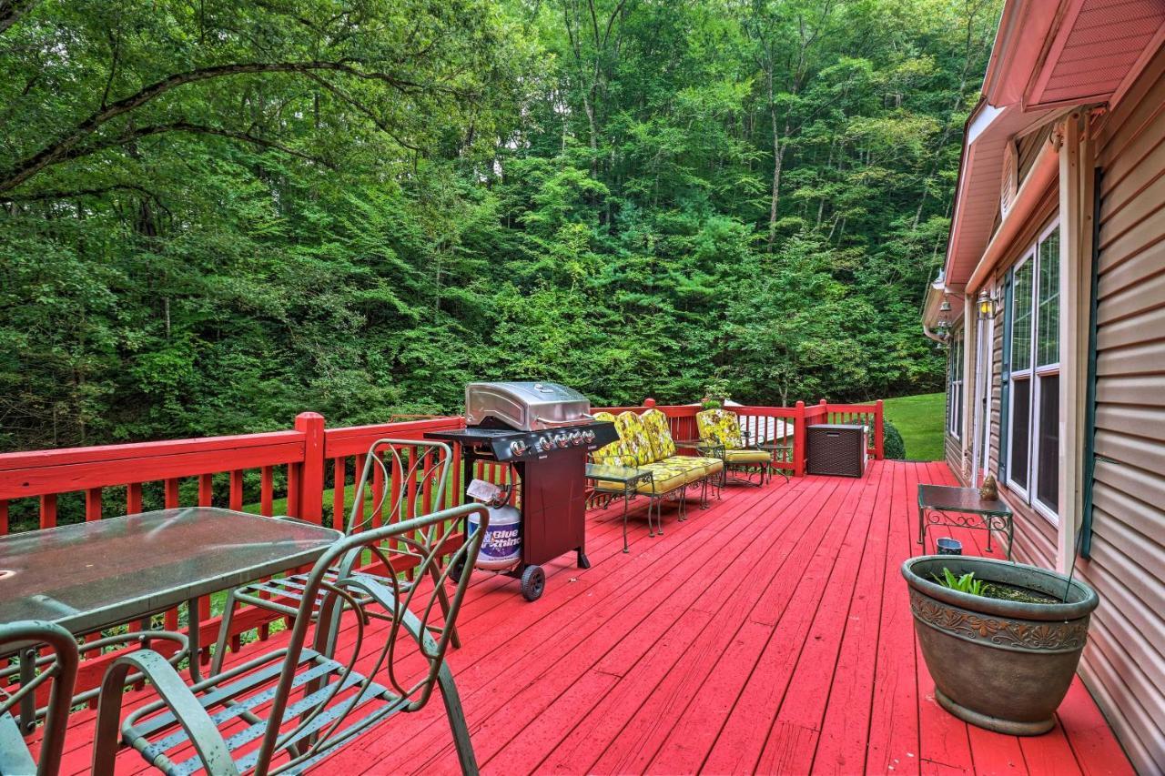 Franklin Home With Deck, And Fire Pit 8 Mi To Dtwn! Exterior photo