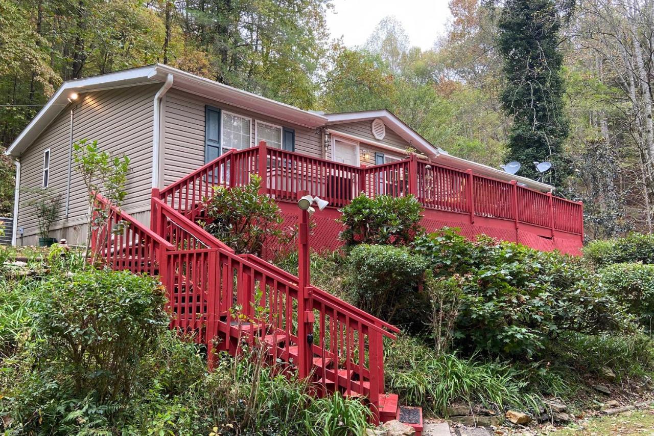 Franklin Home With Deck, And Fire Pit 8 Mi To Dtwn! Exterior photo