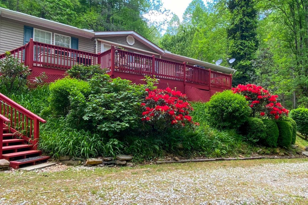 Franklin Home With Deck, And Fire Pit 8 Mi To Dtwn! Exterior photo